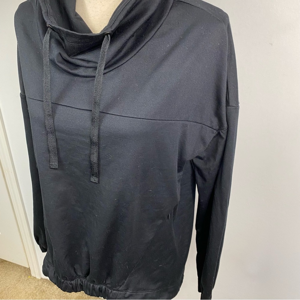Fabletics Black Europa Pullover Sz M - image 3
